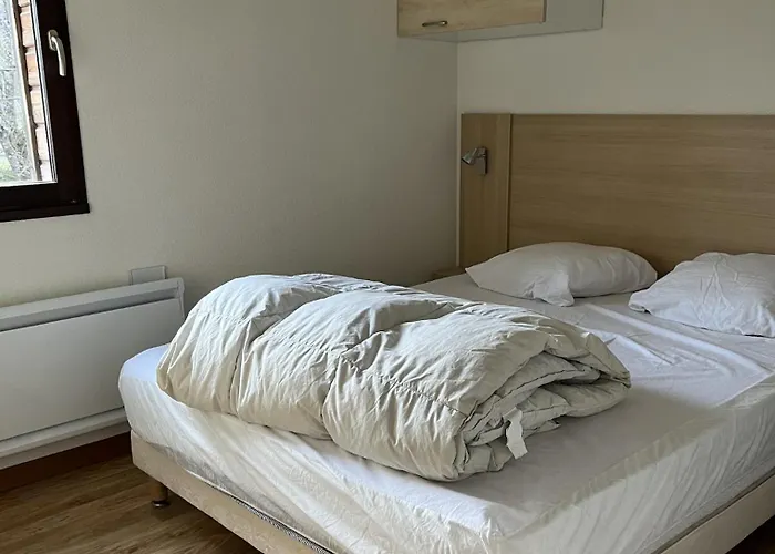 Lia, T3, Au Calme, Parking, Internet Apartamento Bagnères-de-Luchon